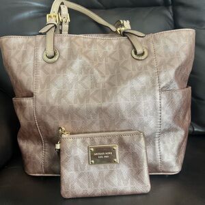 Michael Kors rose gold tote bag with matching wristlet